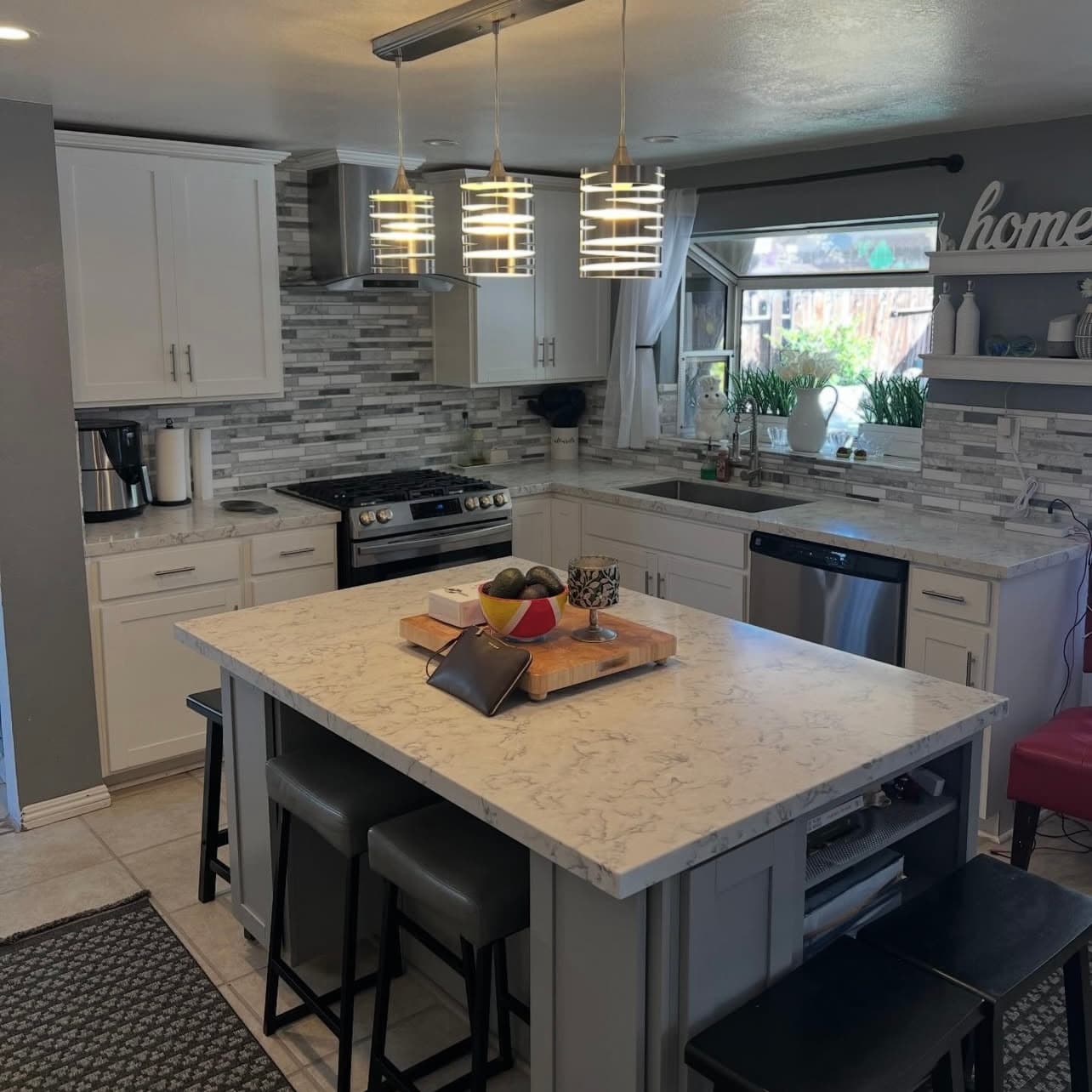 Professionally cleaned kitchen by StudioScrubz